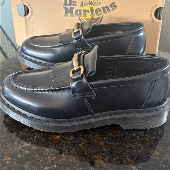 Dr Martens Adrian Snaffle Black Fringe Loafer Size 9 Women / 8 Men NIB - Picture 6 of 10